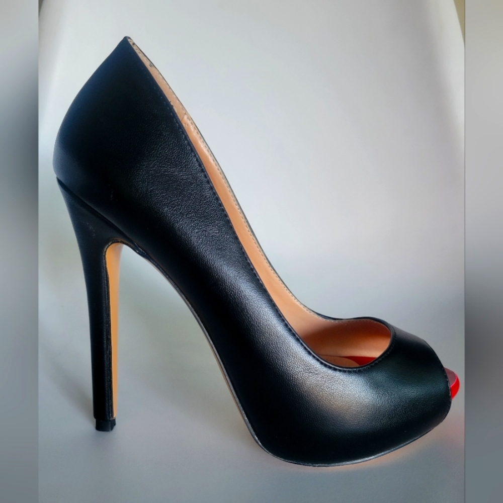Peep toe heels